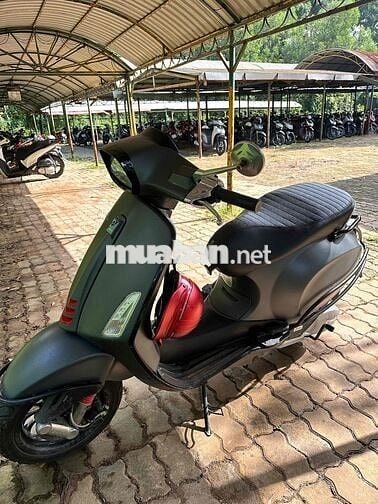 Piaggio Vespa 2024 Xám