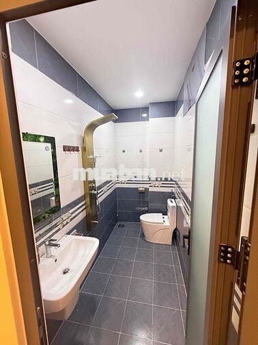 Nhà ở gần khu hiệp thành city quận 12