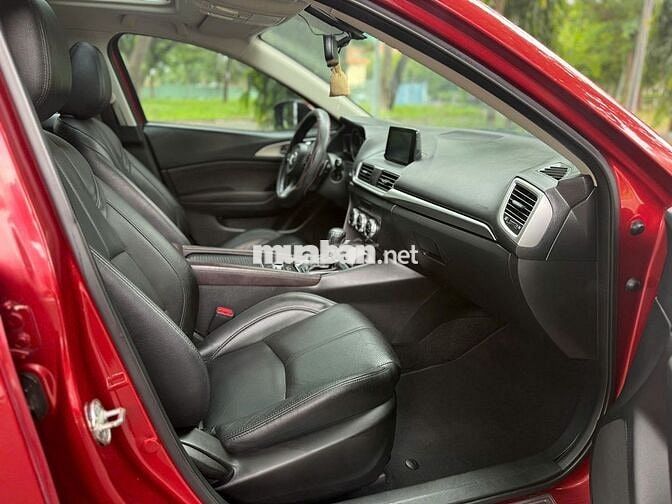 Mazda 3 Hatback 2018 model 2019 cực đẹp