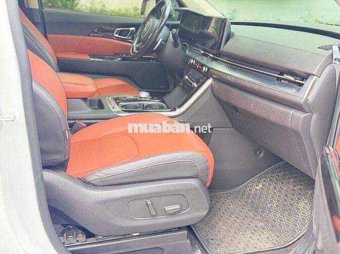 Kia Carnival 2021 Trắng 7 chỗ 7 vạn