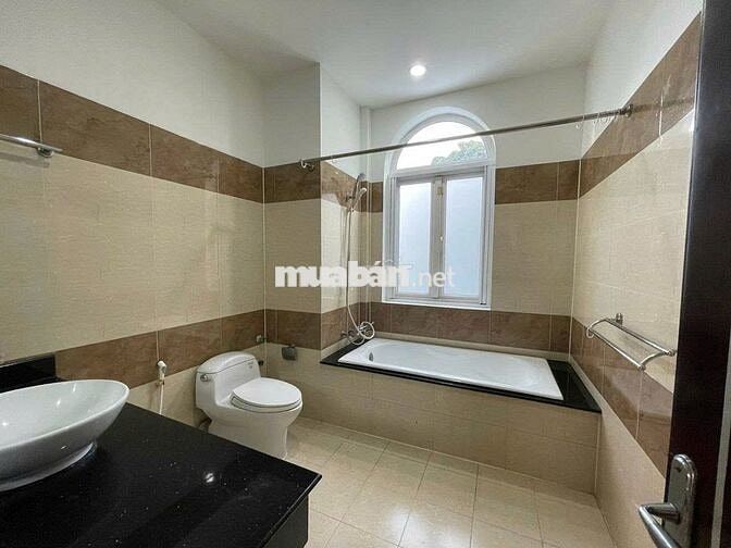 Cần cho thuê Biệt Thự HXT 351/6A Lê Đại Hành P.13 Quận 11
