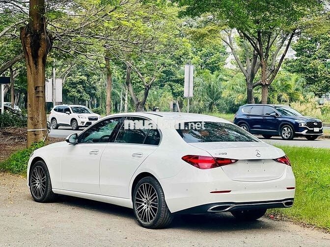 CHÍNH HÃNG CẦN BÁN XE C200 Plus Trưng Bày