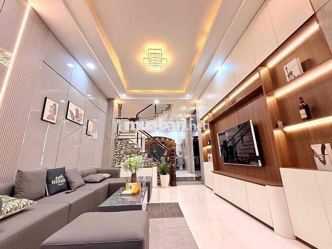 Gần Chợ Vườn Lài - Nhà An Phú Đông Q12 - 130m² - Gara Ô Tô - 5PN - 8,5