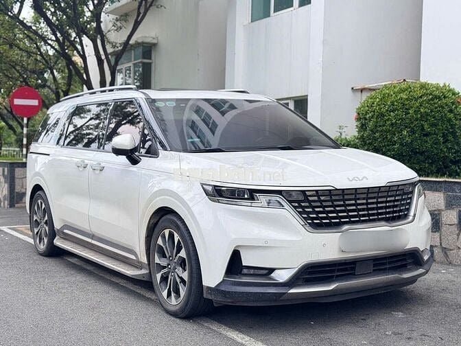 Kia Carnival 2021 Trắng 7 chỗ 7 vạn