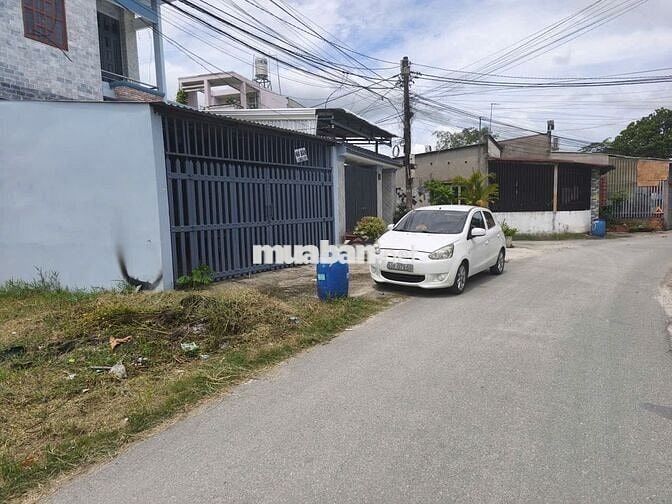 CHỦ NGỘP BÁN GẤP LÔ ĐẤT MTĐ SHR CÁCH QL22 1KM DT 140M2 GIÁ 750TR