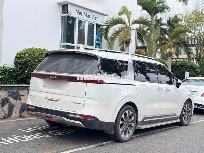 Kia Carnival 2021 Trắng 7 chỗ 7 vạn