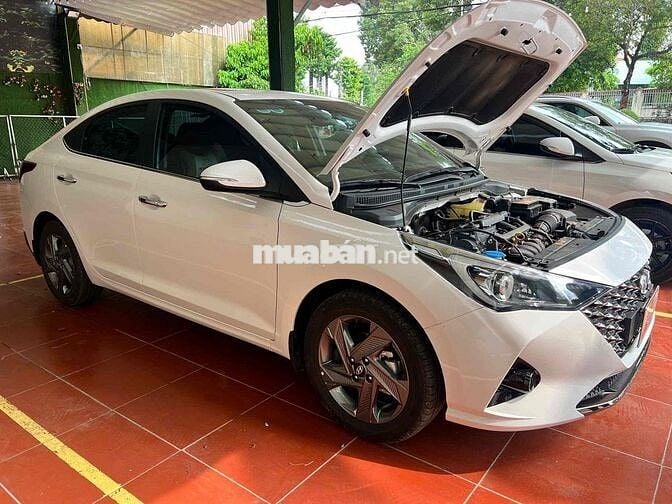 Hyundai Accent AT 1.4 AT HGS PE 2023 Trắng