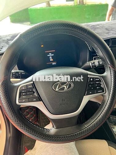 Hyundai Accent AT 1.4 AT HGS PE 2023 Trắng