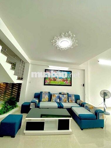 101 CHO THUÊ NHÀ NGUYÊN CĂN ĐỐI DIỆN CÔNG VIÊN – TẦNG TRỆT THÔNG SUỐT