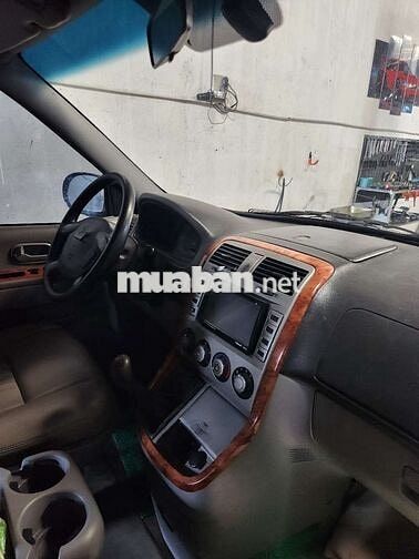 Kia Carnival 7 chỗ màu Đen