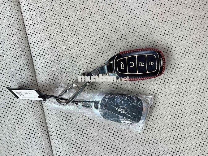 Hyundai Accent AT 1.4 AT HGS PE 2023 Trắng