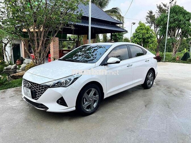 Hyundai Accent AT 1.4 AT HGS PE 2023 Trắng