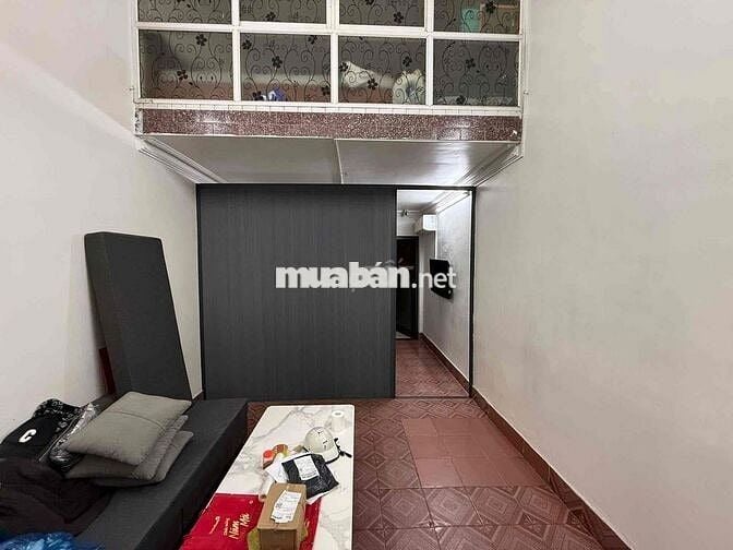 TUYỂN NHÂN VIÊN GIAO VÀ LẮP ĐẶT RÈM CỬA BẰNG XE MÁ