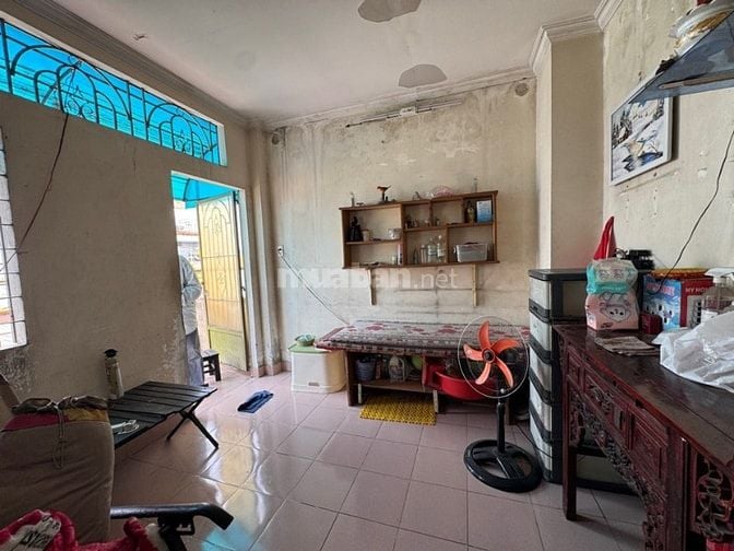 CHỈ NHỈNH 6 TỶ có ngay nhà 4 tầng 