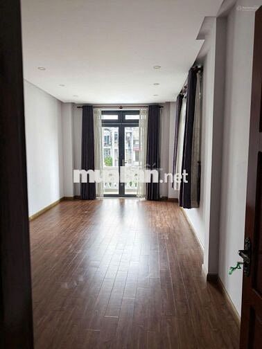 Hot! Bán nhà mặt phố Lý Chiêu Hoàng, 12,9 tỷ, 70m2, giá tốt