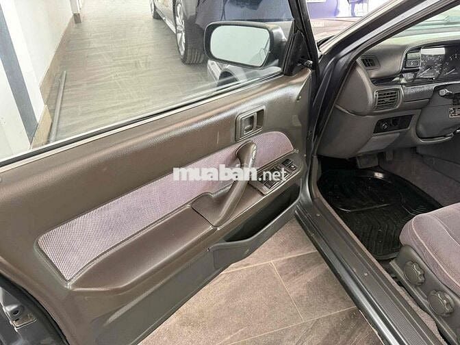 Toyota Camry DX 2.0 Xám Tự động Xăng