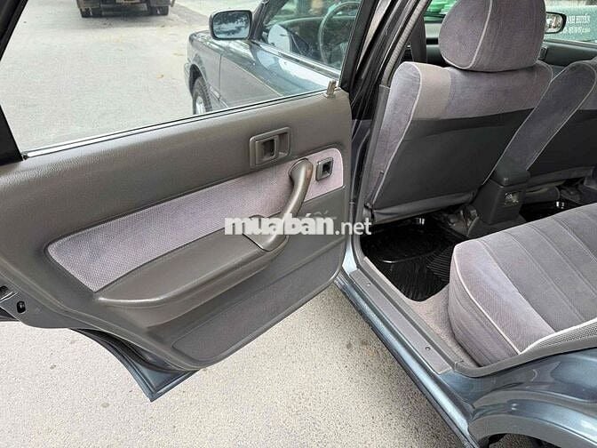 Toyota Camry DX 2.0 Xám Tự động Xăng