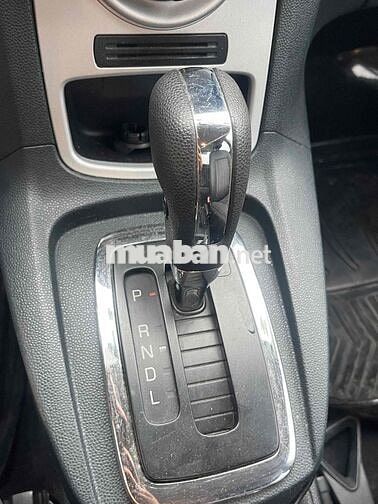 Ford Fiesta Bạc 5 chỗ