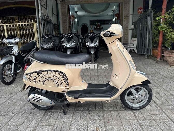 Piaggio Vespa 150 Fi 2011 máy zin biển Long Xuyên