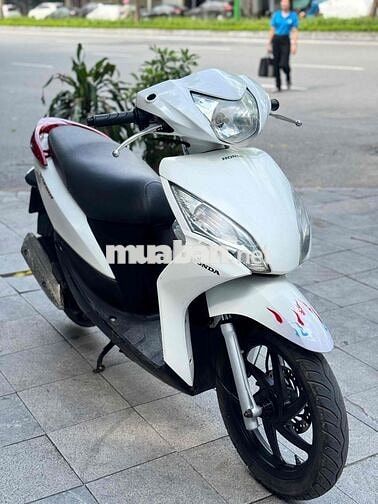 Honda Vision  Trắng xe đẹp như mới chính chủ chạy