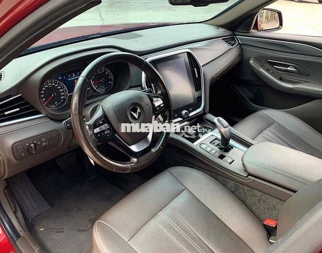 VinFast Lux A2.0 2019 Base Đỏ Tự động