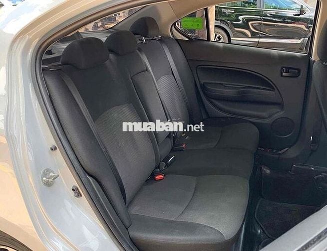 Mitsubishi Attrage 2024 MT Trắng