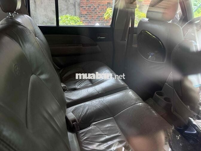 Ford Everest 2013 Số sàn Bạc