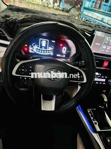 Toyota Veloz Cross TOP 2025 Full Option Xám
