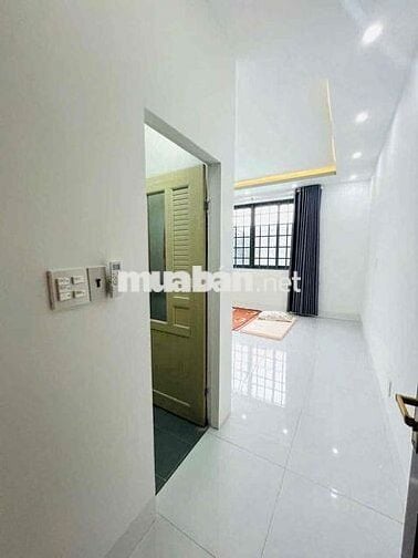 CHỦ GỬI CHO THUÊ TRỆT 2 LẦU CÓ NỘI THẤT KDC 586