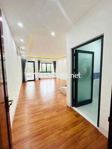 CHỦ GỬI CHO THUÊ TRỆT 2 LẦU CÓ NỘI THẤT KDC 586