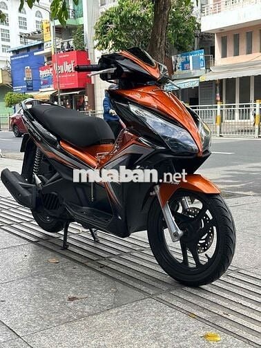 Honda Air Blade 2013 Cam đen