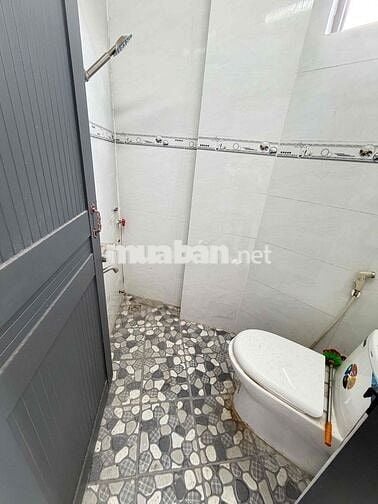 Nhà lầu mới 2 phòng hẻm ô tô đường Phạm Hùng - Cái Răng