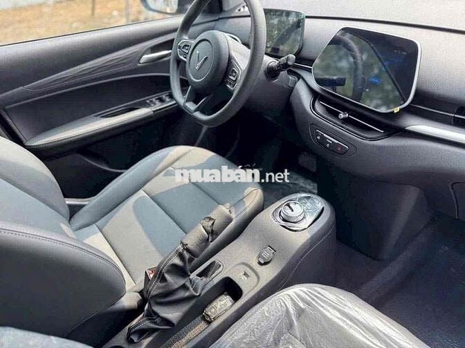VinFast VF5 Plus Xám