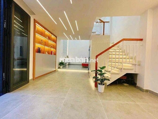 Cho Thuê Nhà Full Nội Thất P15