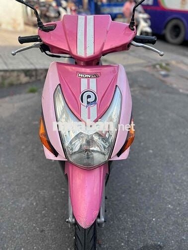 Honda Click Play màu Hồng