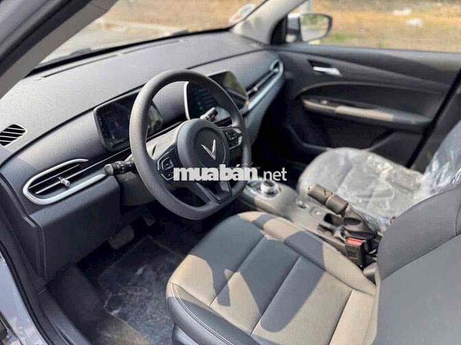 VinFast VF5 Plus Xám