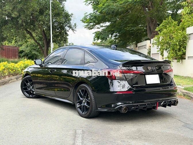Honda Civic RS 2025 Đen 15.000km