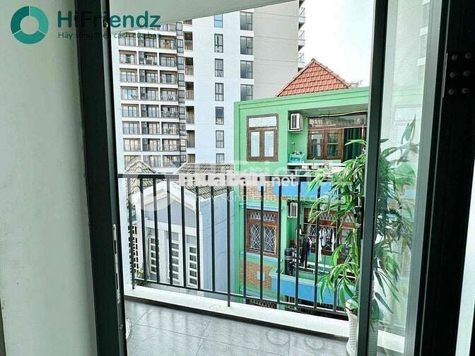 🔥CHO THUÊ STUDIO BAN CÔNG FULL NỘI THẤT TÁCH BẾP NGAY TRƯỜNG SƠN QTB