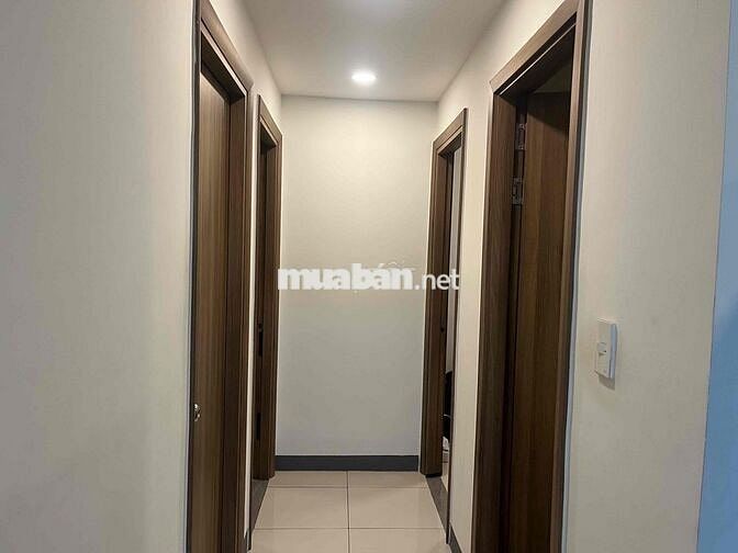 còn trống 2 phòng cần share, ít khi ở nhà