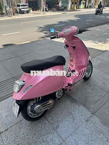 Piaggio Vespa 2019 màu Hồng