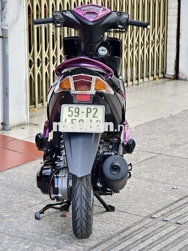 Yamaha Luvias 2012 Hồng đen