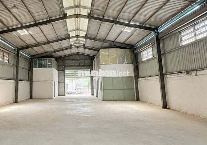 Cho thuê kho mặt tiền Đào Sư Tích, 600m² – xe tải lớn vào tận kho