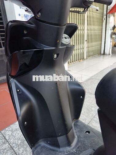 Yamaha Luvias 2012 Hồng đen
