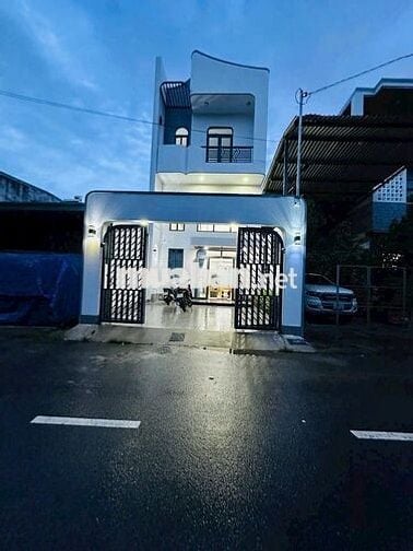 Nhà Phú Mỹ,TP Thủ Dầu Một,cách chợ Phú Mỹ 150m,mặt tiền 750 triệu/70m2
