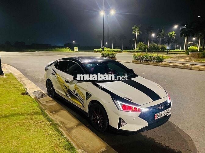 Hyundai Elantra Sport 2019 1.6 Turbo Trắng