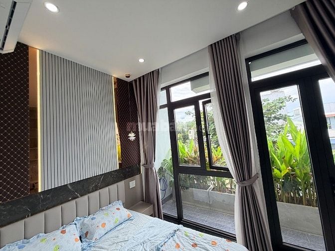 Xuất ngoại bán nhà 3 mê full nội thất tâm huyết gần biển , gần chợ