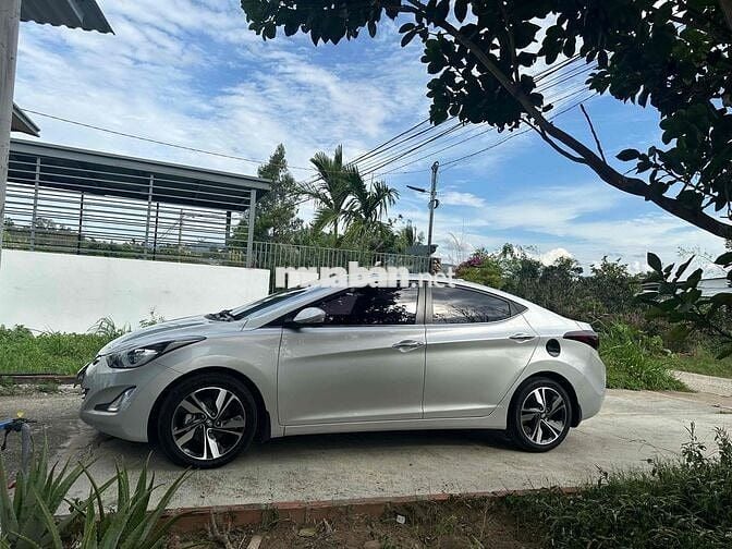 Cần bán xe chính chủ Elantra 2015 nhập Hàn