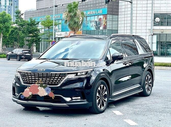 Kia Carnival Signature 2024 Dầu 7 chỗ | 29,000 Km