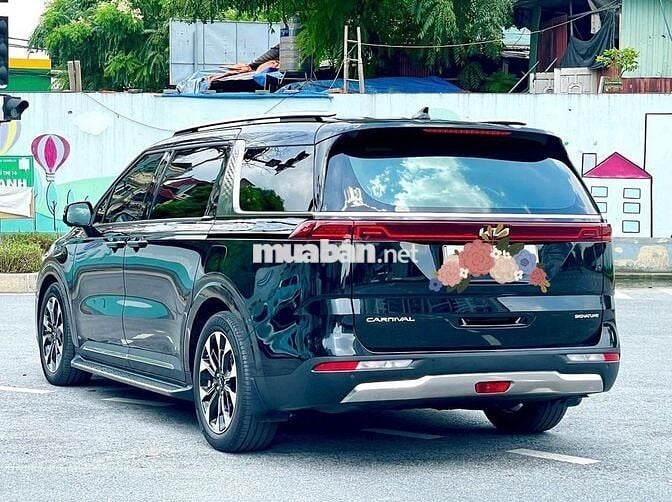 Kia Carnival Signature 2024 Dầu 7 chỗ | 29,000 Km