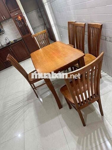Nhà thuê (4m x 18m) có 4 phòng ngủ 5 vệ sinh hẻm 6m thông kinh doanh